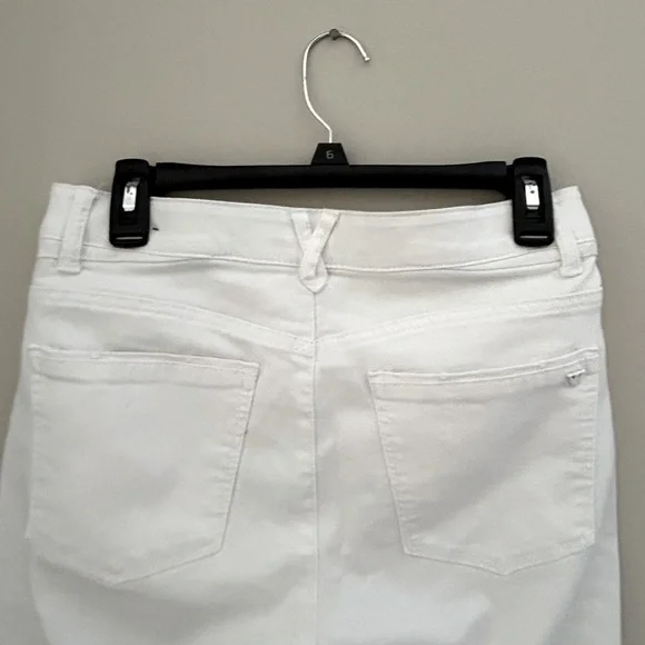 Wit & Wisdom ‘Ab'Solution Raw Hem High Waist Crop Slim Jeans. - Picture 10 of 15